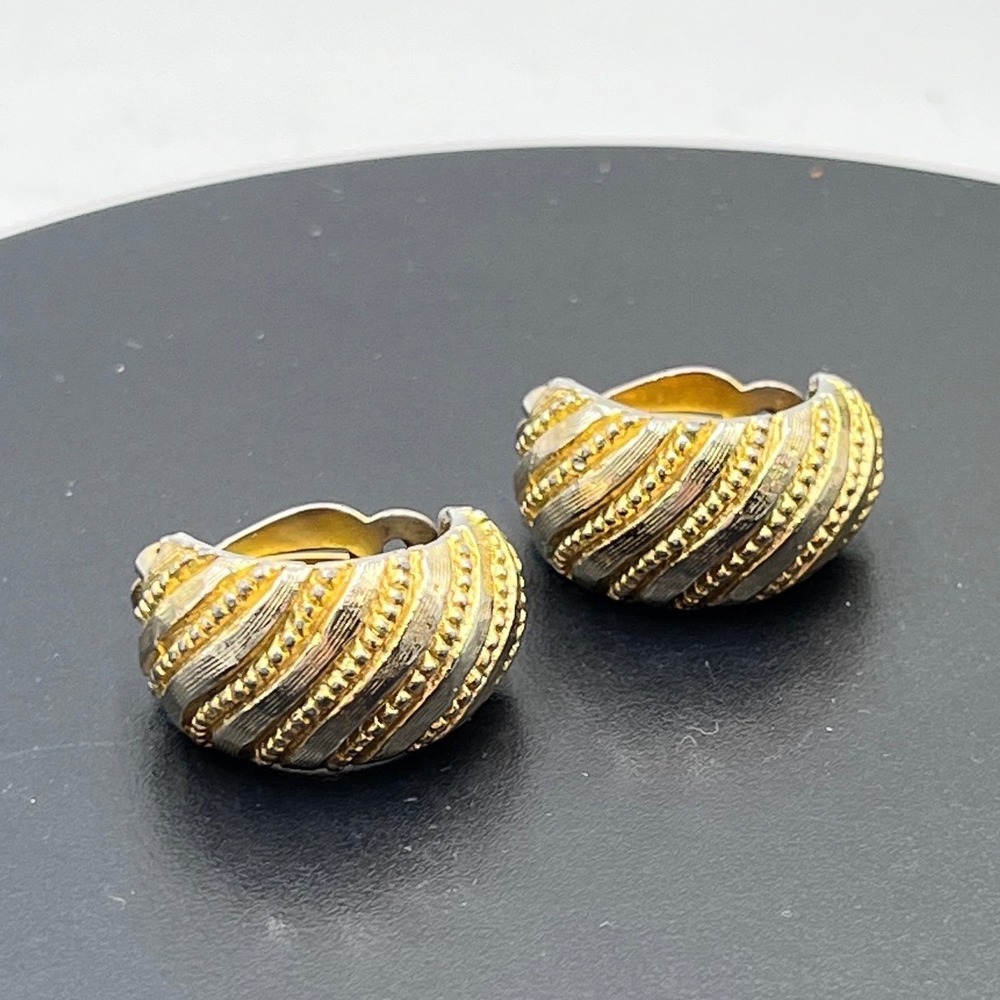 Les Bernard Vintage Gold Tone Clip on Ribbed Dome Half Hoop Earrings